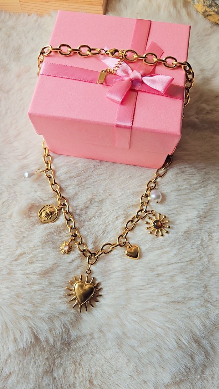 Collier breloque - photo numéro 3