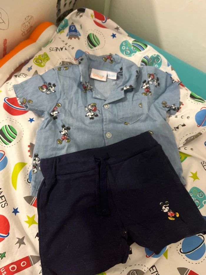 Ensemble été bébé 3-6mois (short/chemise) Mickey