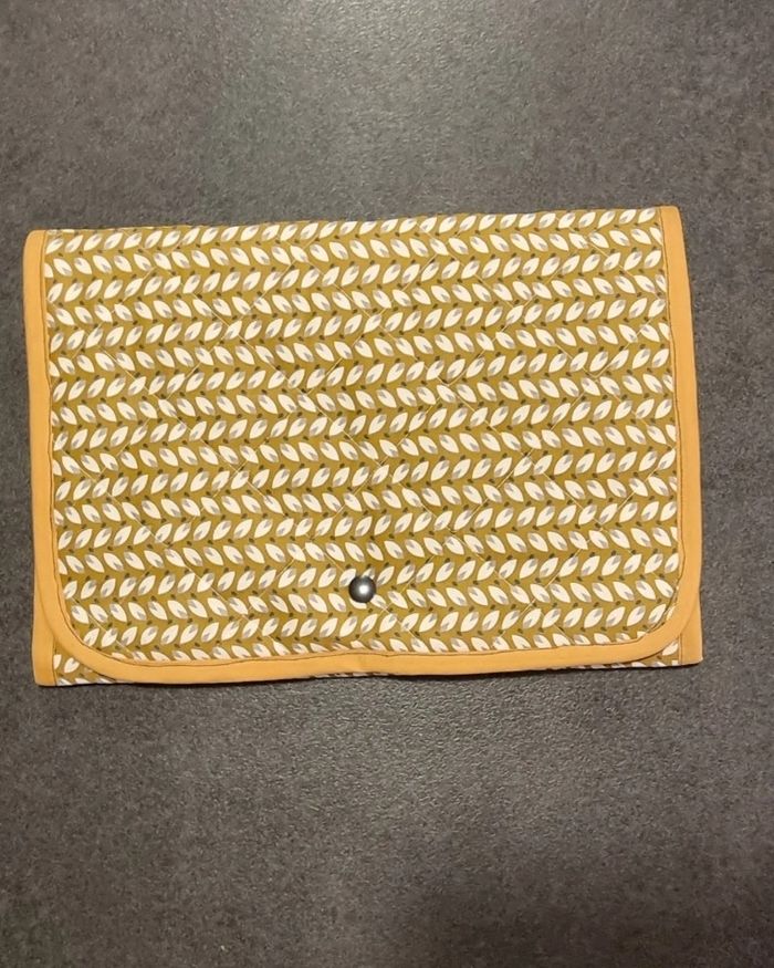 Tapis de langer bébé