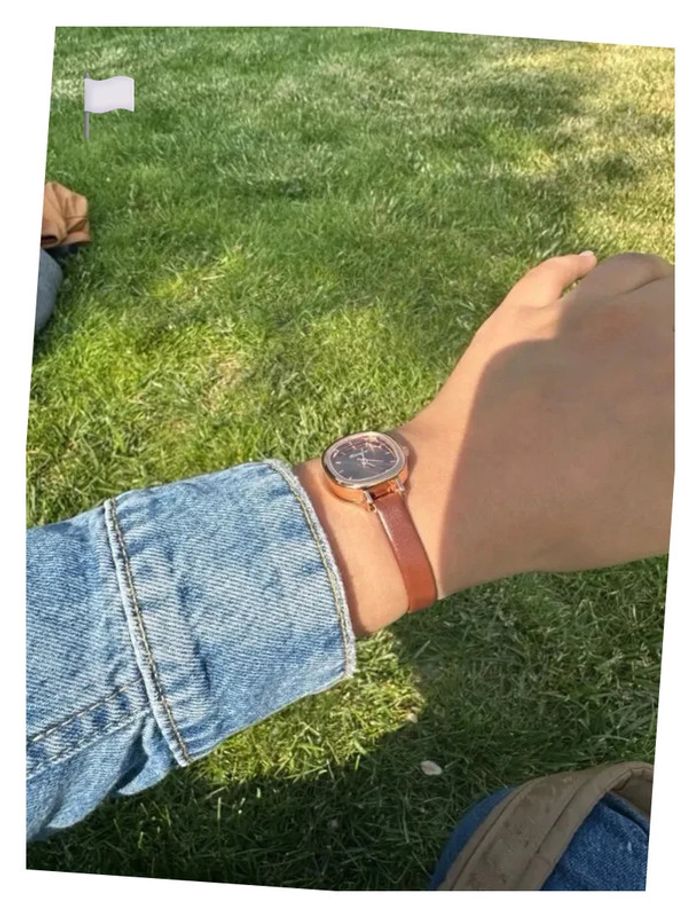 Montre vintage marron cuir femme style rétro chic - photo numéro 2