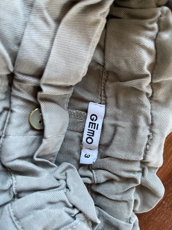 Lot de deux shorts taille 3 ans très bon état. - photo numéro 4