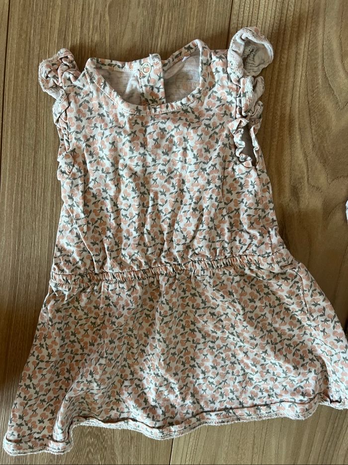 Lot vêtements bébé fille 9 mois - photo numéro 6