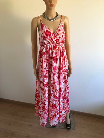 Robe longue neuve à bretelles V.Code taille L