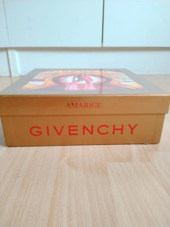 Coffret Amarige de Givenchy neuf - photo numéro 4