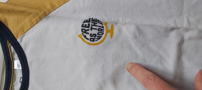 Tshirt manche longue 14 ans - photo numéro 3