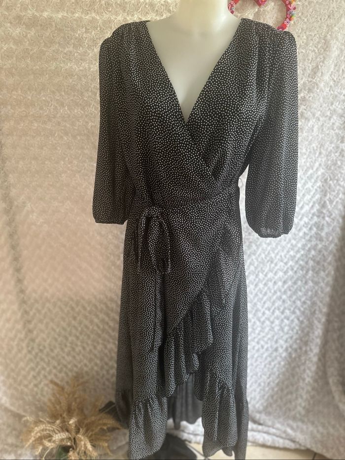 Jolie robe longue à pois. Taille 42 - photo numéro 2
