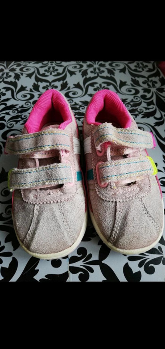 Basket rose à scratch Tex taille 22