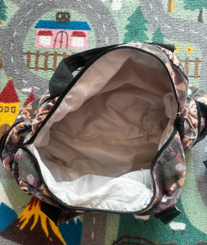 Bien lire l’annonce : sac tetes de mort - photo numéro 4