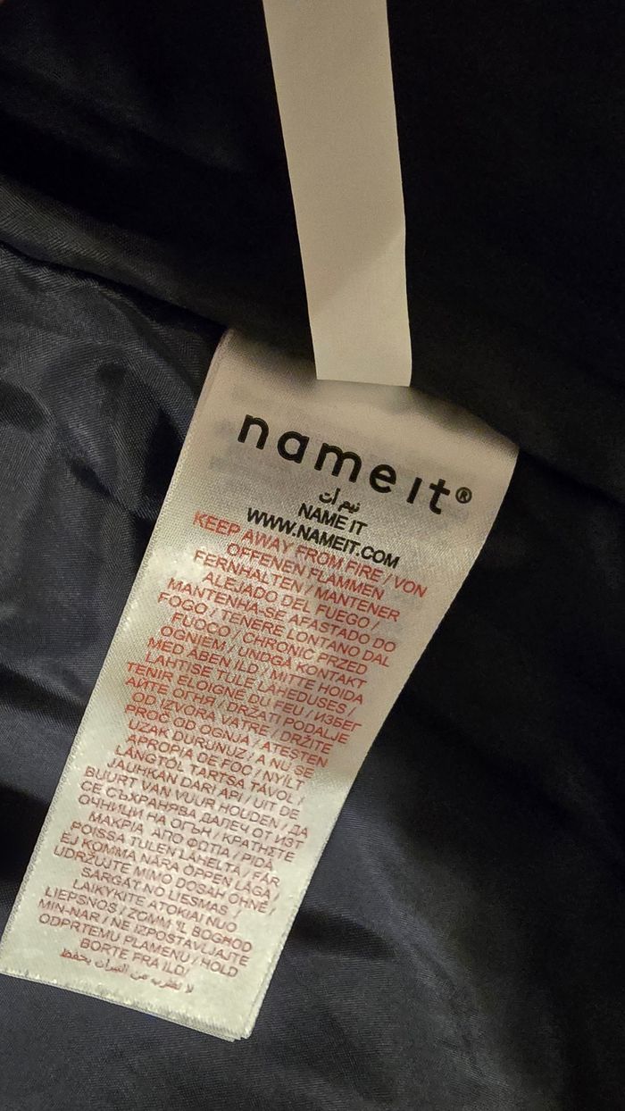 NEUVE (non portée) 🏷😍🥰🩷superbe DOUDOUNE CHAUDE (automne/hiver) 8 ANS fille 🩷🩷😍👌👌 - photo numéro 7