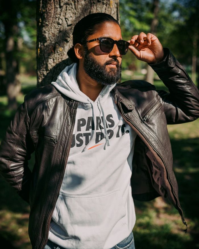 Sweat à capuche Nike Paris – Blanc – Taille M – Style urbain - photo numéro 3