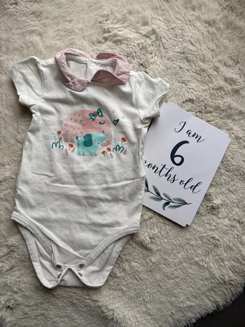 Body éléphant du pareil au même 6 mois