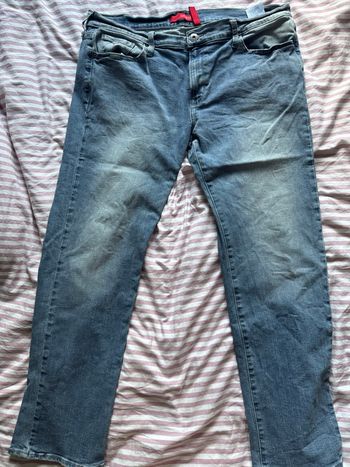 NEUF Jean Guess Homme taille 48 