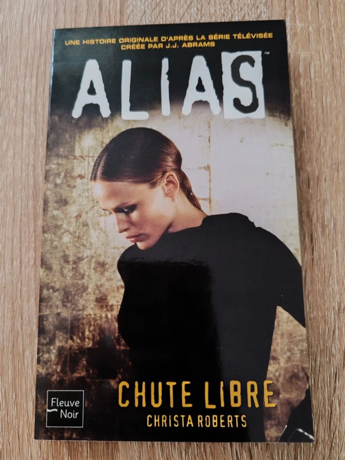 Christa Roberts 🌸 Alias Chute libre - photo numéro 1