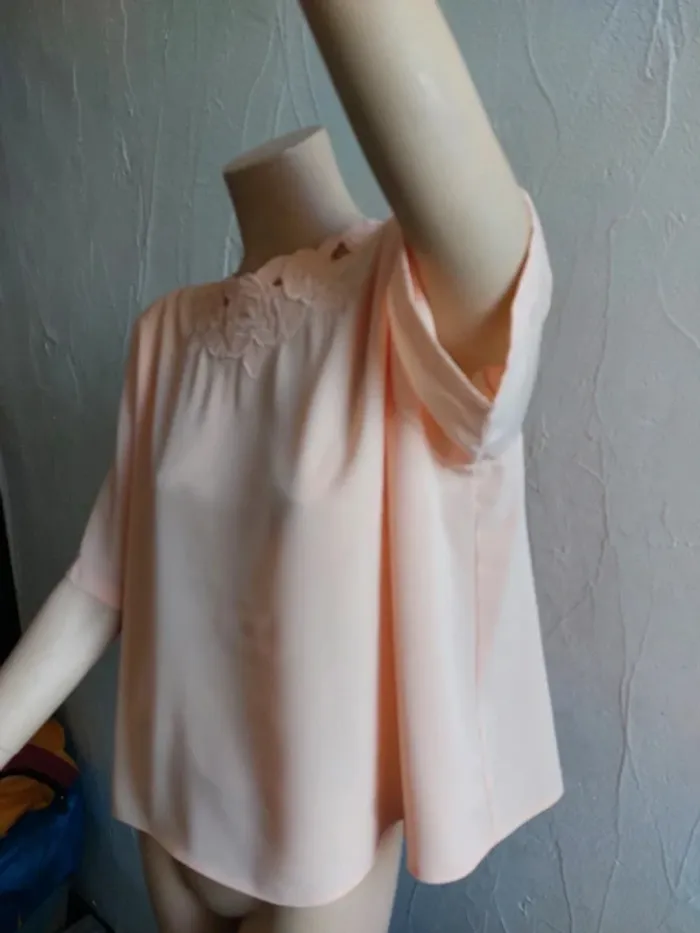 Blouse élégante avec dentelle Taille 48 - photo numéro 3