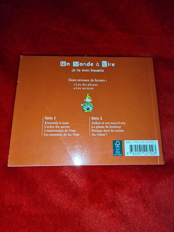 Livre l'arbre des secrets - photo numéro 2