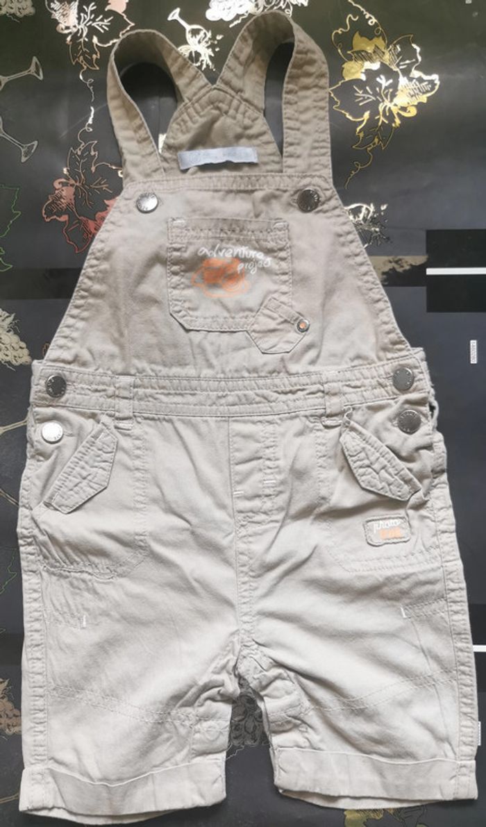 salopette courte taille 18 mois