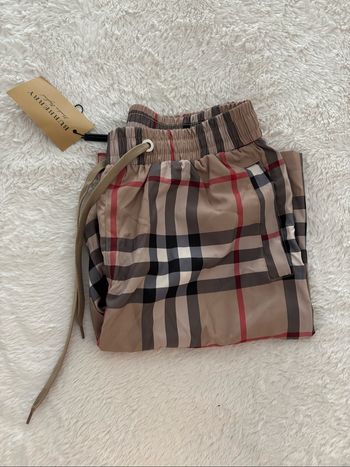 Short Burberry M