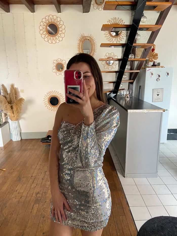 Robe à sequins - photo numéro 5