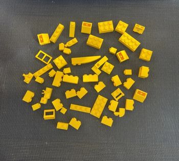 Lego lot vrac jaune officiel pièces détachées caserne star wars Harry Potter city