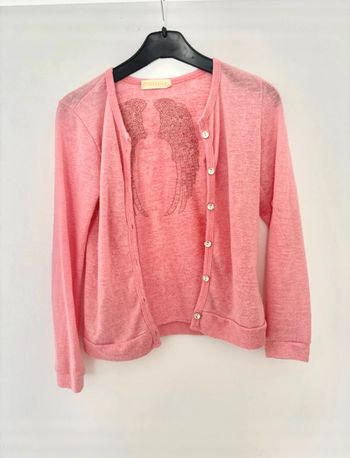👚 Gilet rose à boutons