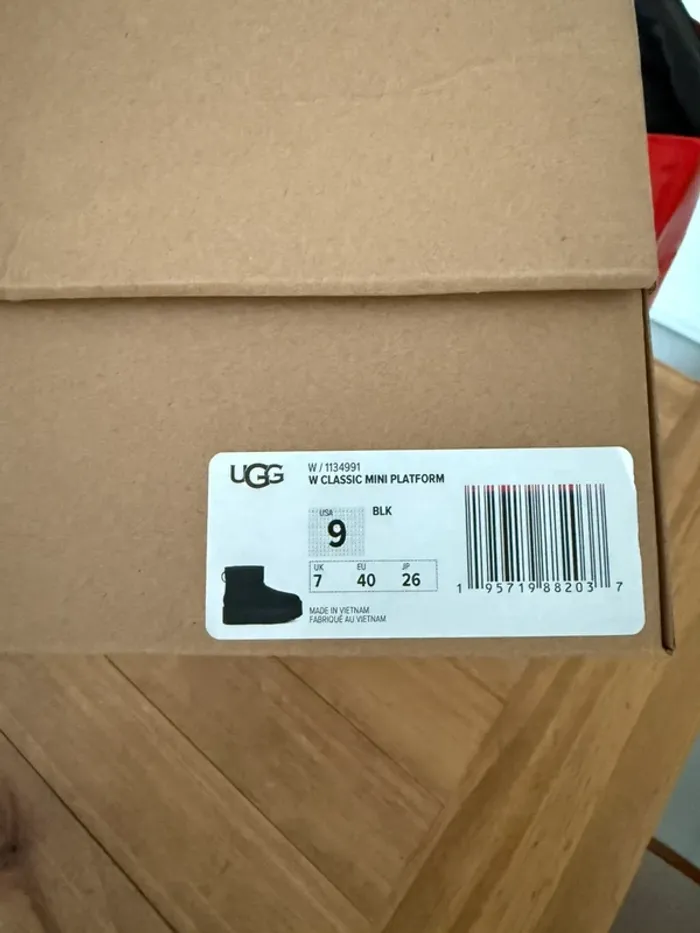 UGG Botte Classic Mini À Plateforme - photo numéro 5