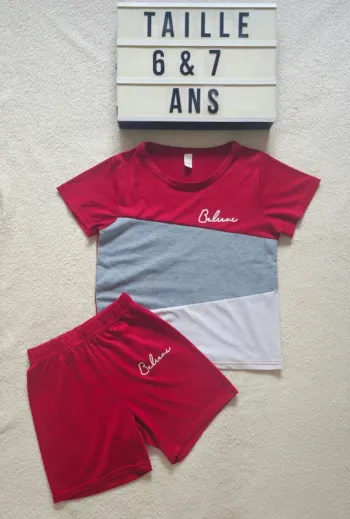 Ensemble taille 6 - 7 ans 🩶