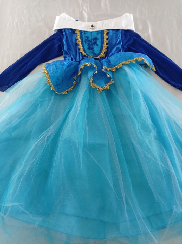 Déguisement robe princesse et accessoires 6ans - photo numéro 5