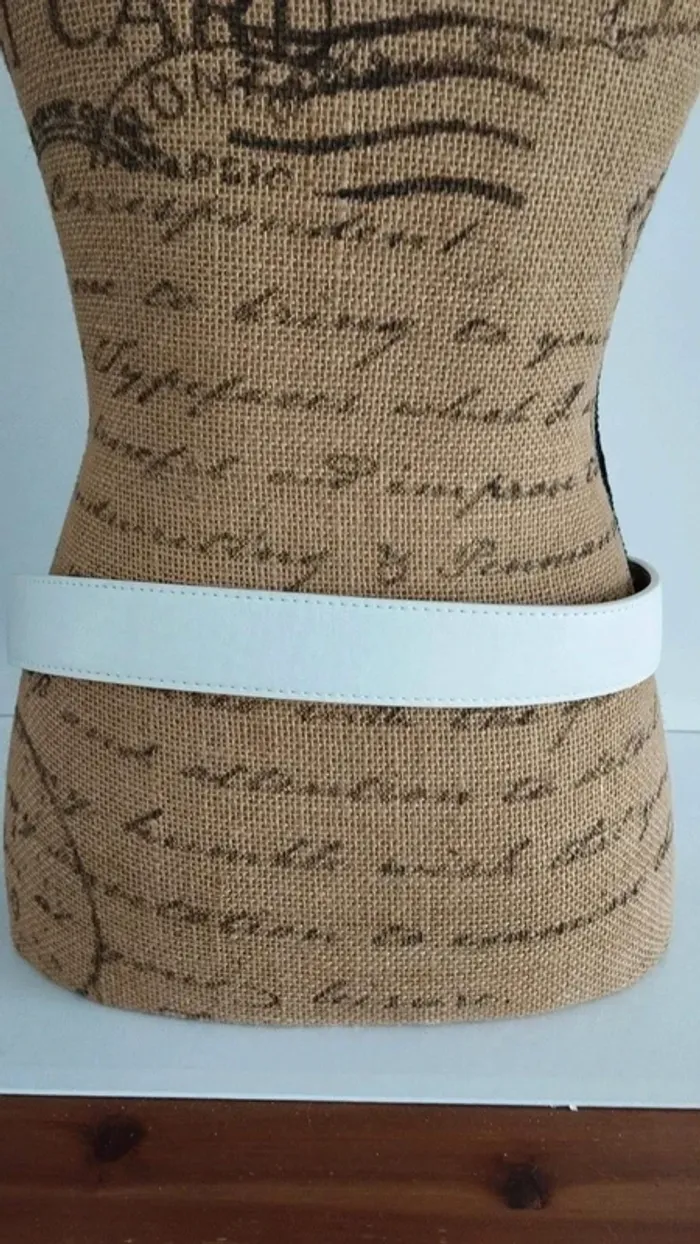 Ceinture blanche boucle rectangle strass 90 cm - photo numéro 7