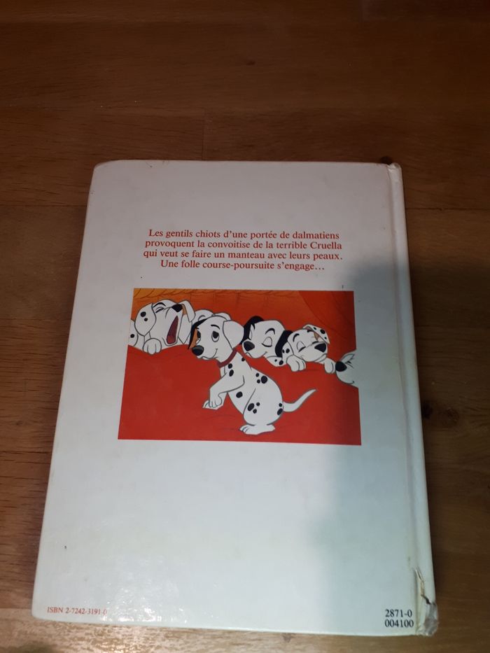 Livre les 101 dalmatiens - photo numéro 2