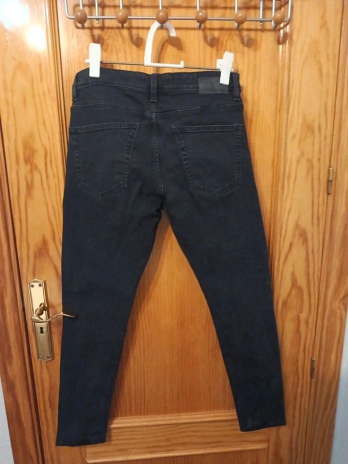 Jean slim noir w:32 (taille 42) - photo numéro 2