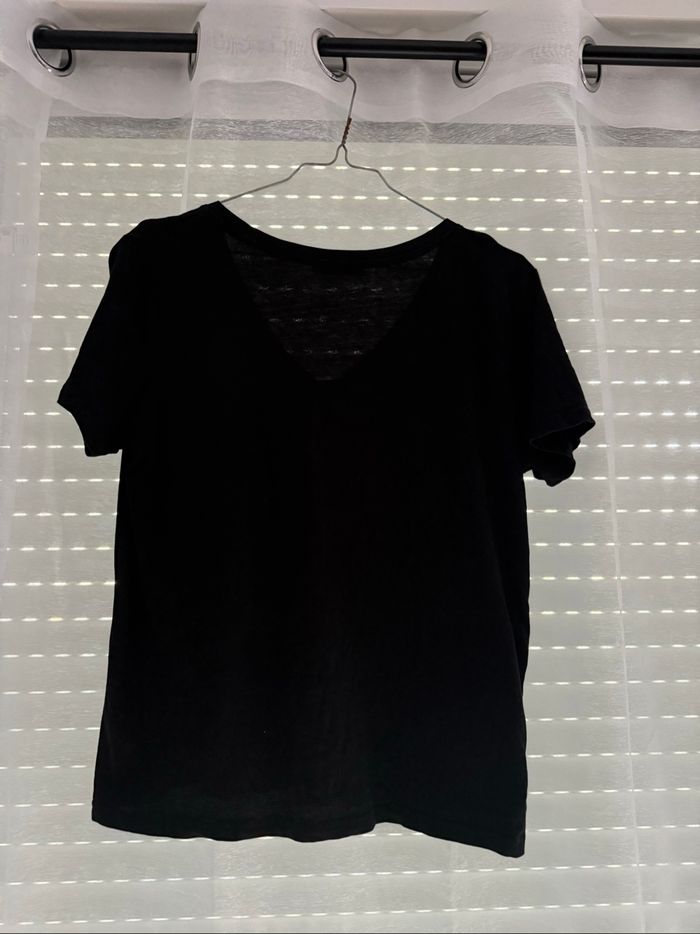 T-shirt noir col V Stradivarius - Taille M - Très bon état - photo numéro 2