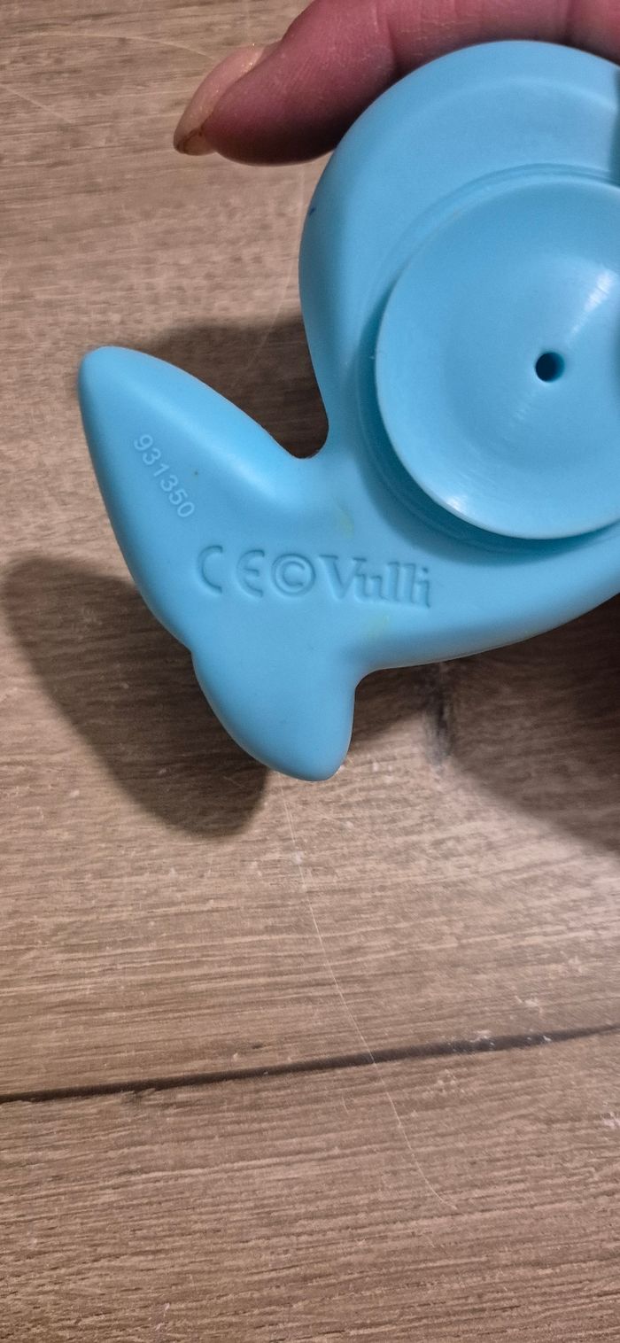 Jouet aspergeur de bain 🐳 - photo numéro 4
