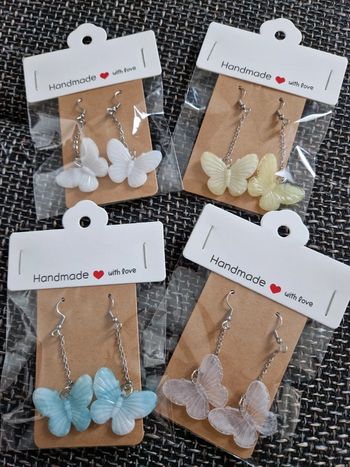 Lot 4 paires de boucles d'oreilles fantaisie