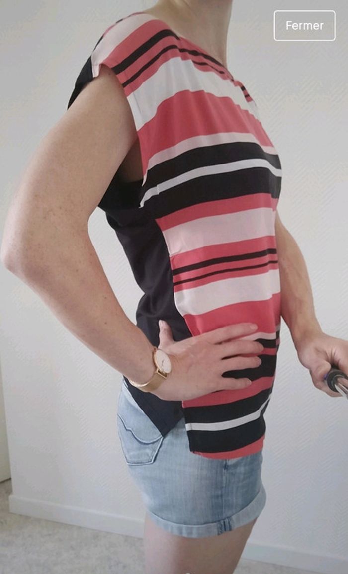 T-shirt fluide noir blanc et rose - photo numéro 3