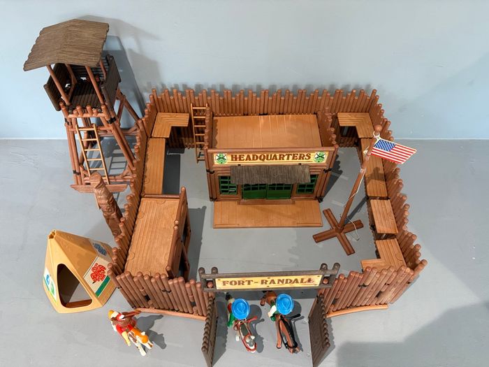 Playmobil Fort Randall Western vintage cowboy Indien Tour de garde mirador Quartier général - photo numéro 3