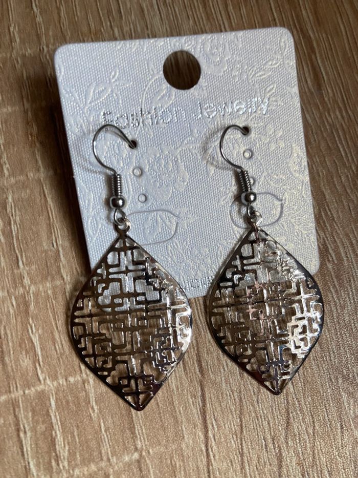 boucles d oreilles - photo numéro 2