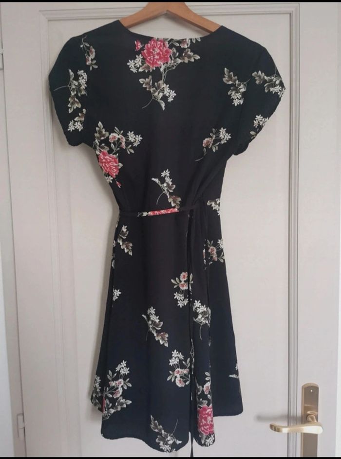 Robe portefeuille fleurie - photo numéro 2