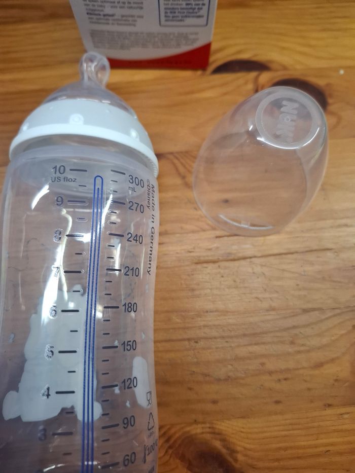 Biberon NUK 0-6 mois 300mL - photo numéro 7