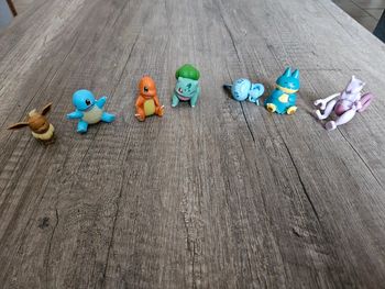 Figurines pokémon