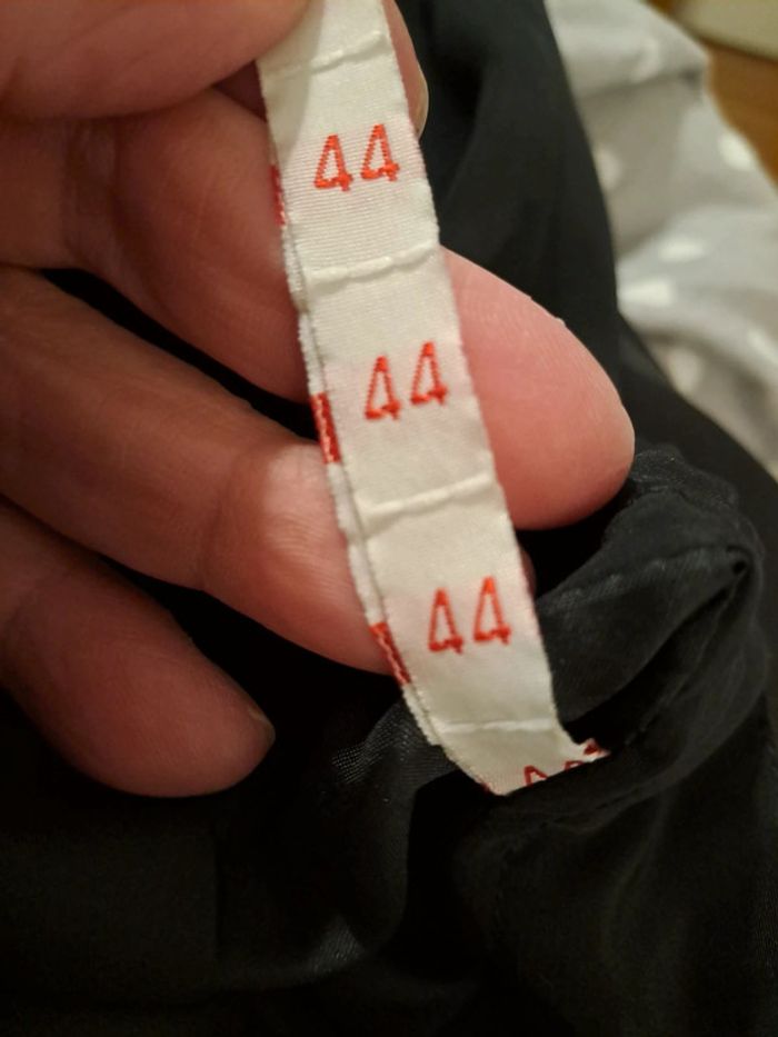 Jupe noir taille 40/42 - photo numéro 4