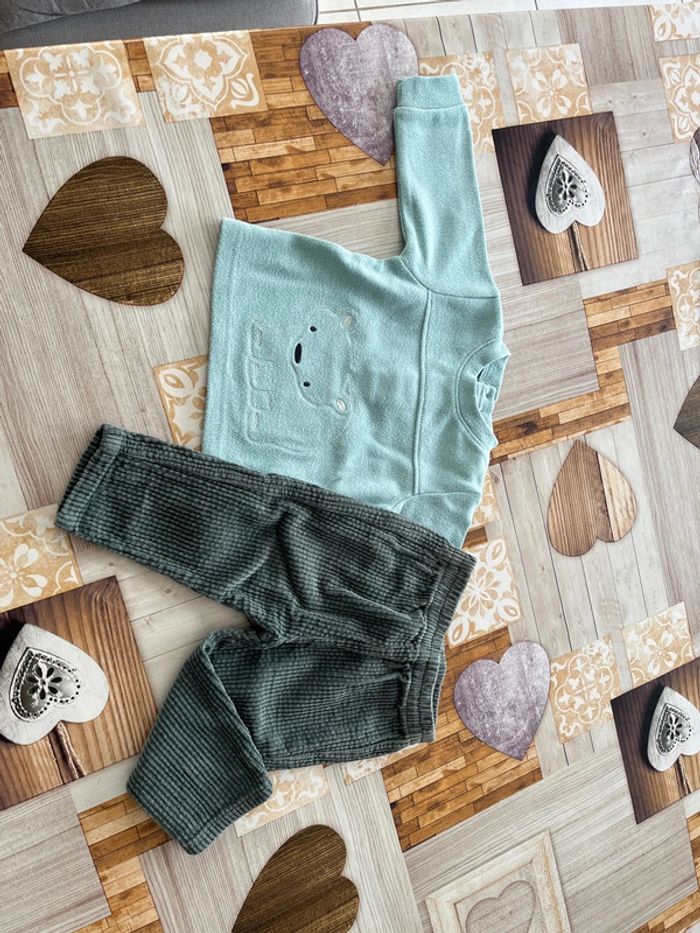 Ensemble pull et pantalon 6 mois