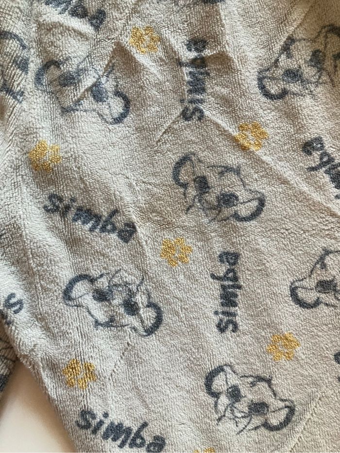 Pyjama Hiver Le Roi lion deux pièces ÉTAT SATISFAISANT  garçon  taille 8 ans couleur bleu - photo numéro 8