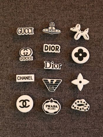 Jibbitz/PinsCrocs/Charms