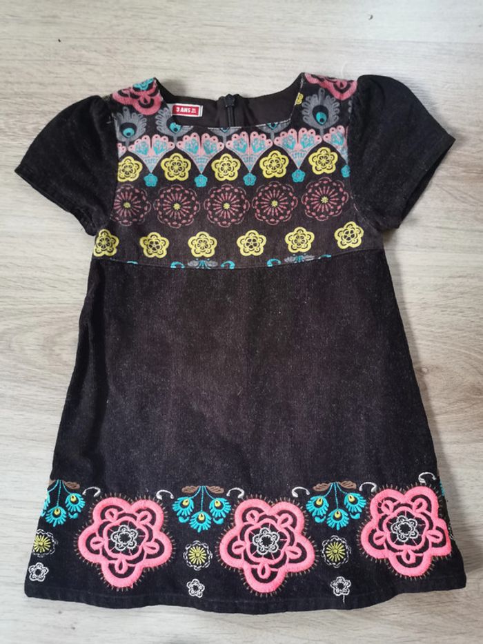 Lot de robes et t-shirt 5 pièces pour 3 ans - photo numéro 6