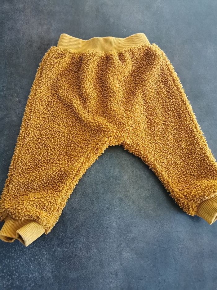 Pantalon taille 12 mois