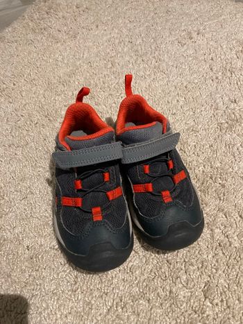 Chaussures de randonnée 27