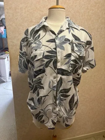 Chemise manche courte motif floral taille L marque green g