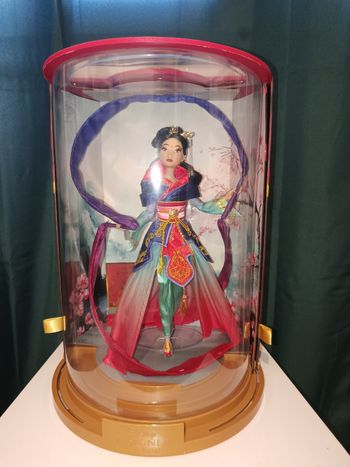 Poupée Disney édition limitée Mulan designer
