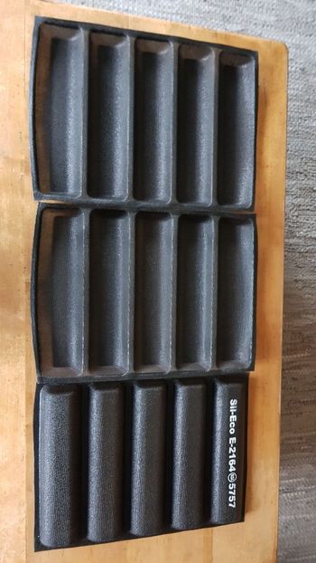 moule à pains en fibre de verre avec revêtement silicone 