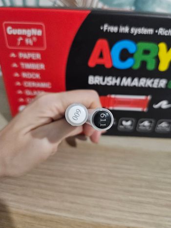 Lot de 2 feutres guangna brush noir et blanc